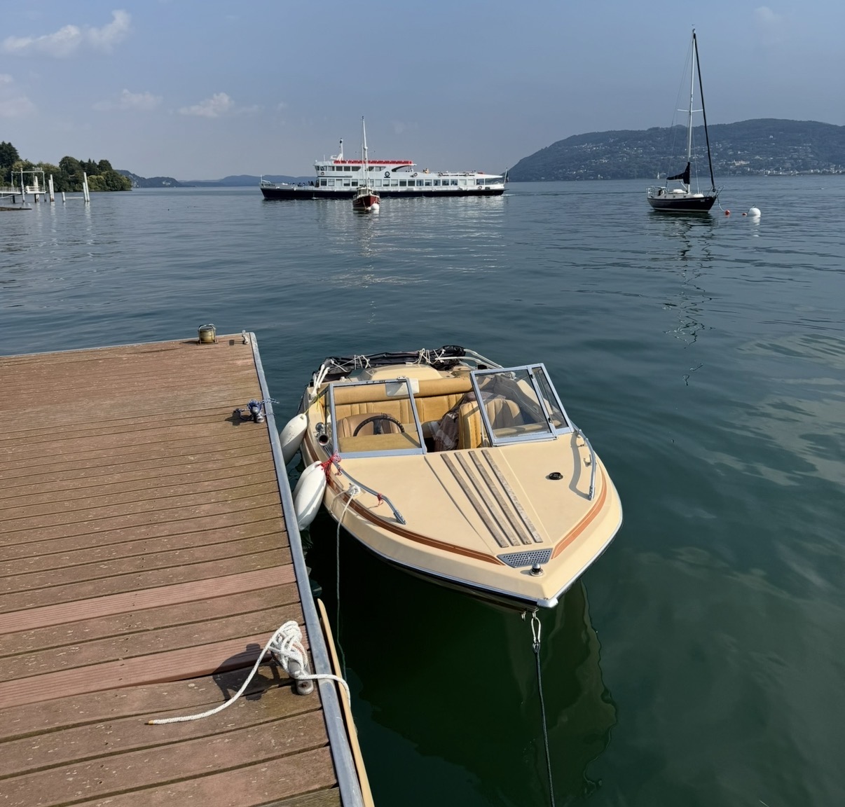 SSV-164 at the dock with the Lake Maggiore ferry passing behind